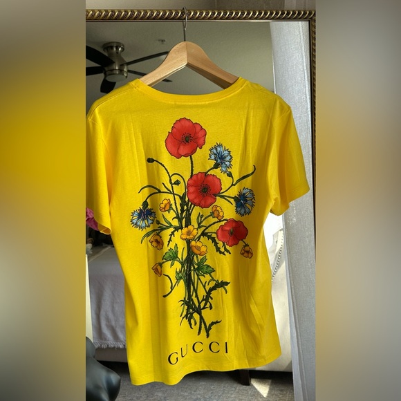 Gucci Yellow Graphic Print Scoop Neck T-Shirt - Picture 3 of 7
